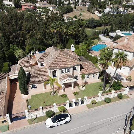Villa Spacious 700m2 Villa, Golfers Paradise. Santa Fe de los Boliches